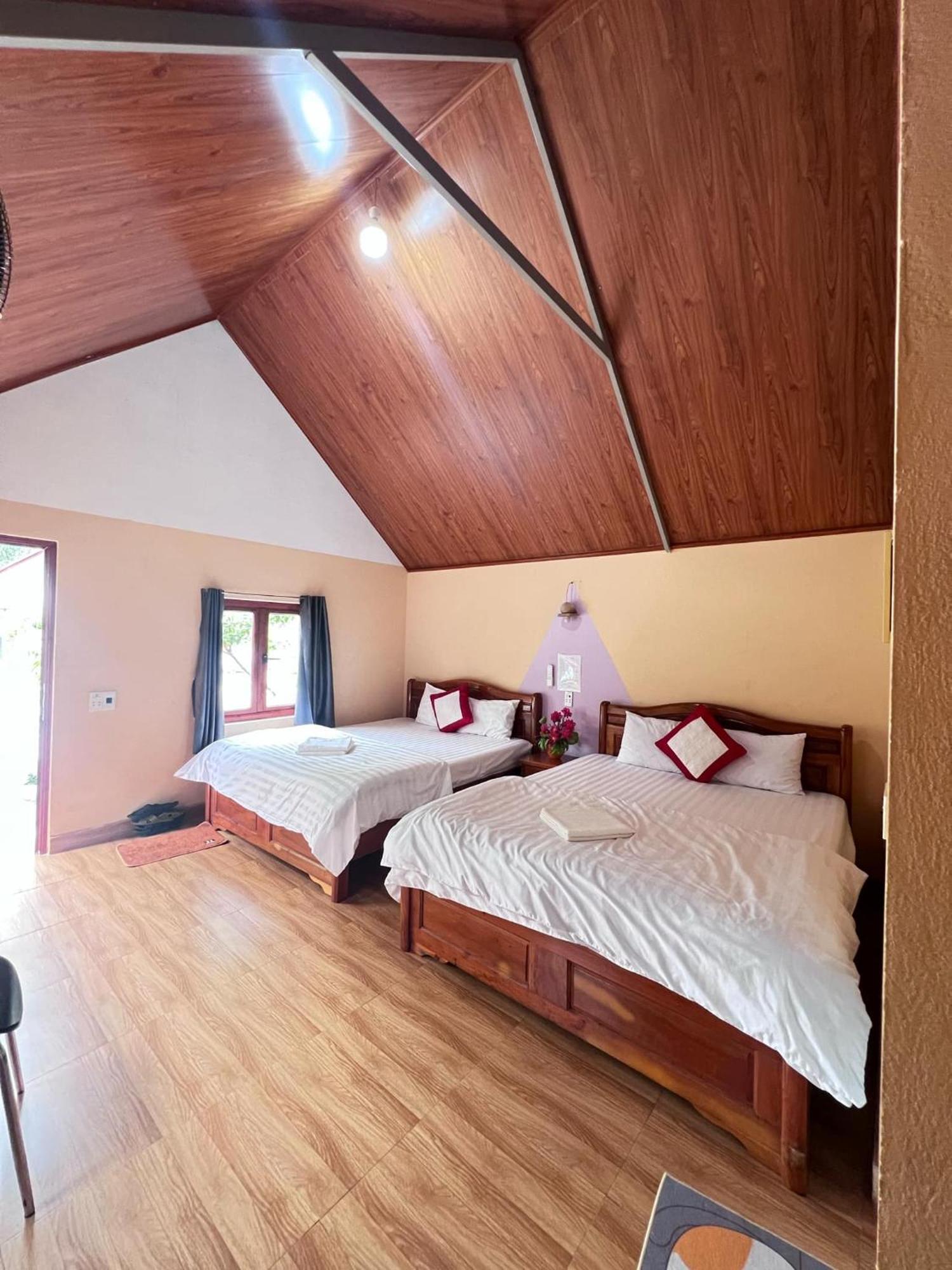 Lodge Hills Cat Ba