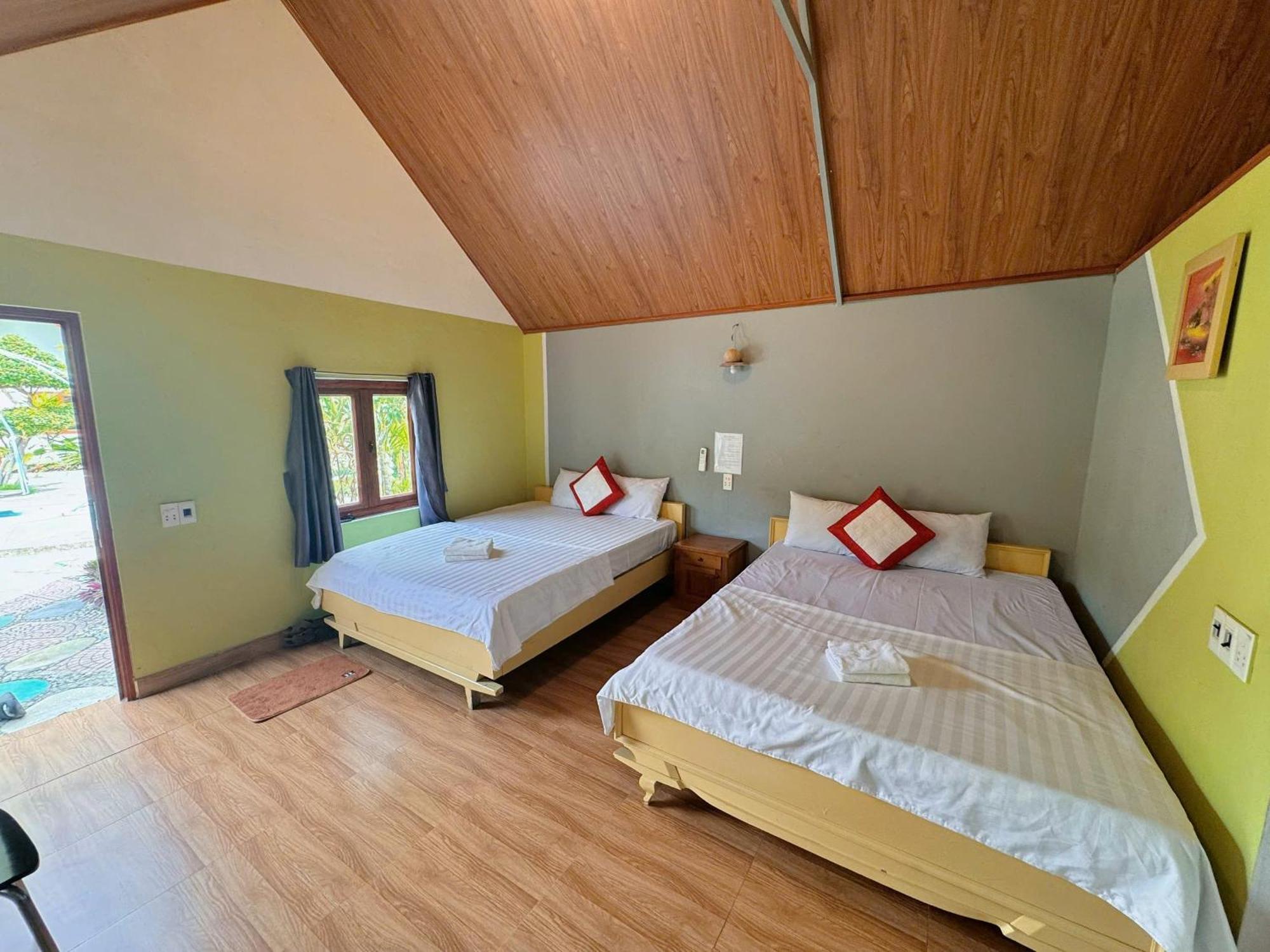 Lodge Hills Cat Ba